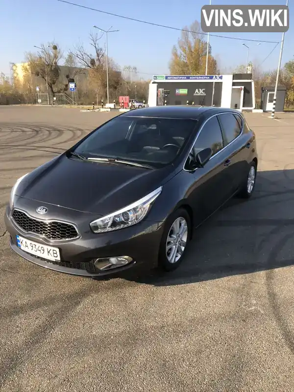 Хетчбек Kia Ceed 2012 1.6 л. Автомат обл. Київська, Київ - Фото 1/14