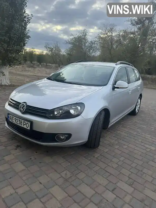 Універсал Volkswagen Golf 2013 1.6 л. Ручна / Механіка обл. Дніпропетровська, Софіївка - Фото 1/11