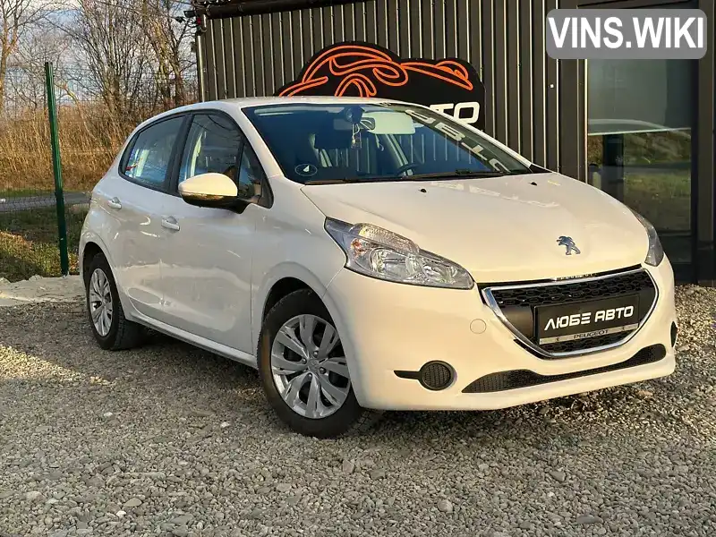 Хэтчбек Peugeot 208 2014 1.2 л. Ручная / Механика обл. Львовская, Стрый - Фото 1/17