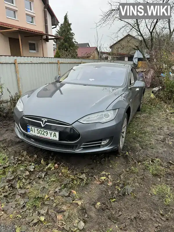 Ліфтбек Tesla Model S 2013 null_content л. Автомат обл. Київська, Київ - Фото 1/18