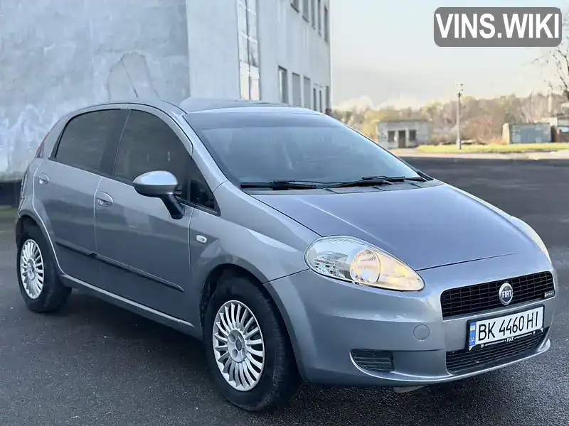 Хетчбек Fiat Punto 2006 1.37 л. Робот обл. Рівненська, Рівне - Фото 1/21