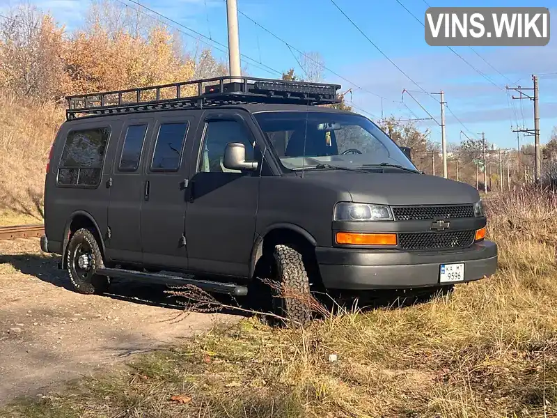 Мінівен Chevrolet Express 2015 4.81 л. Автомат обл. Київська, Київ - Фото 1/21