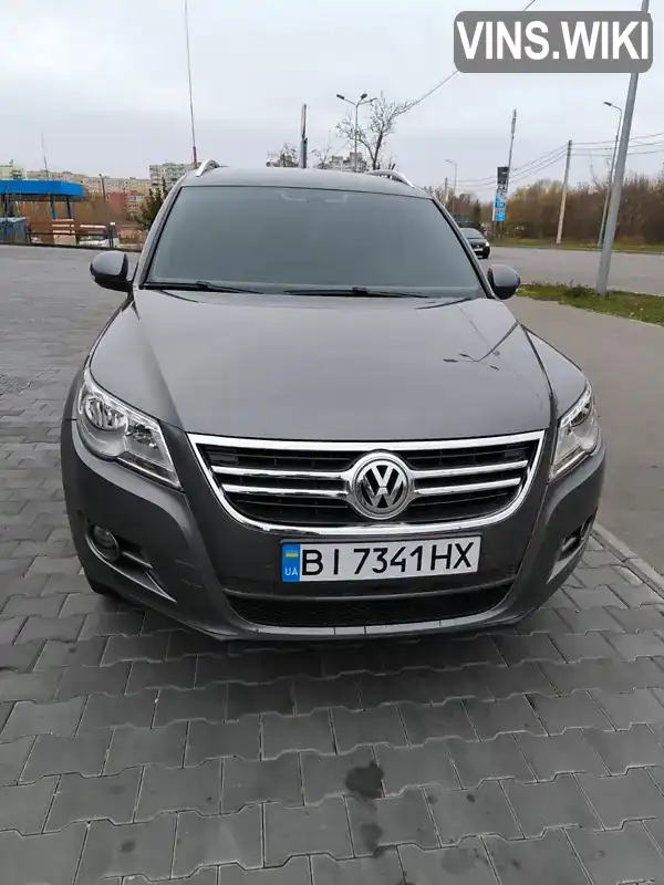 WVGZZZ5NZBW105784 Volkswagen Tiguan 2011 Внедорожник / Кроссовер 2 л. Фото 2