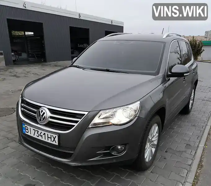 WVGZZZ5NZBW105784 Volkswagen Tiguan 2011 Внедорожник / Кроссовер 2 л. Фото 9