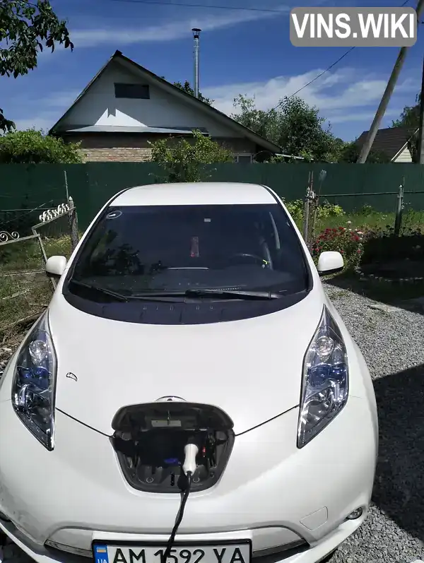 Хетчбек Nissan Leaf 2015 null_content л. обл. Житомирська, Житомир - Фото 1/13