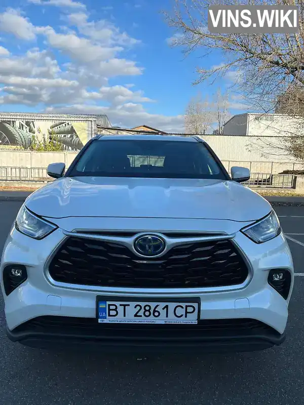 Позашляховик / Кросовер Toyota Highlander 2021 2.49 л. Варіатор обл. Київська, Київ - Фото 1/21