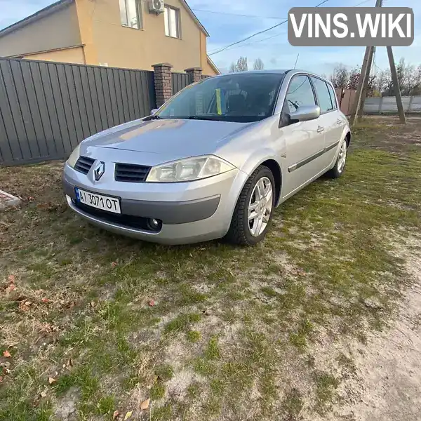 Хетчбек Renault Megane 2004 1.6 л. Ручна / Механіка обл. Київська, location.city.stari_petrivtsi - Фото 1/17