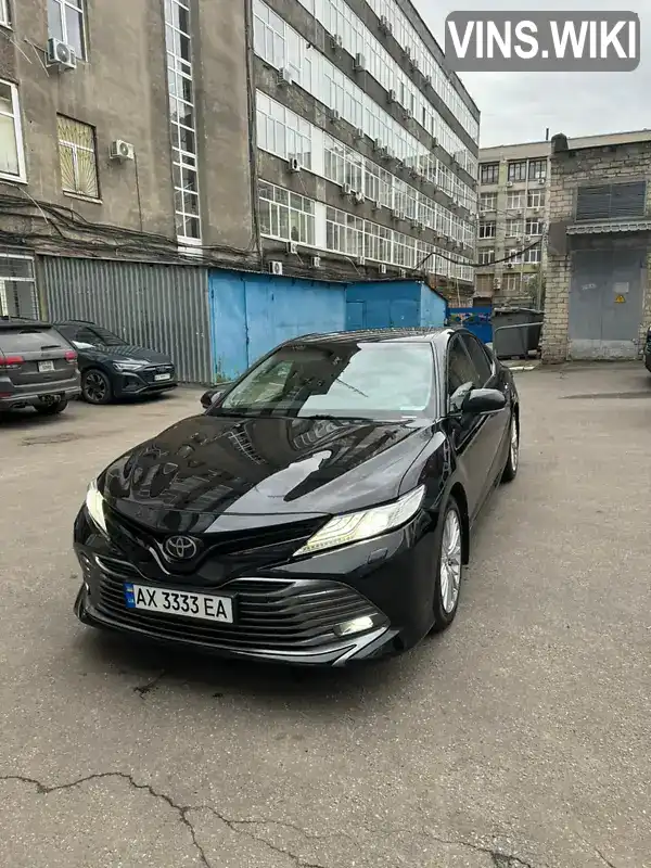 Седан Toyota Camry 2018 2.5 л. Автомат обл. Харківська, Харків - Фото 1/10