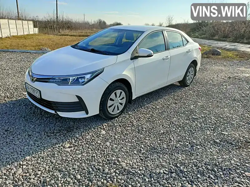 NMTBT9JE10R043451 Toyota Corolla 2017 Седан 1.33 л. Фото 2