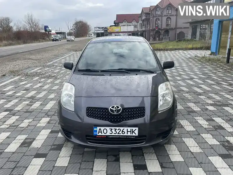 Хетчбек Toyota Yaris 2007 1.3 л. Ручна / Механіка обл. Закарпатська, Іршава - Фото 1/13