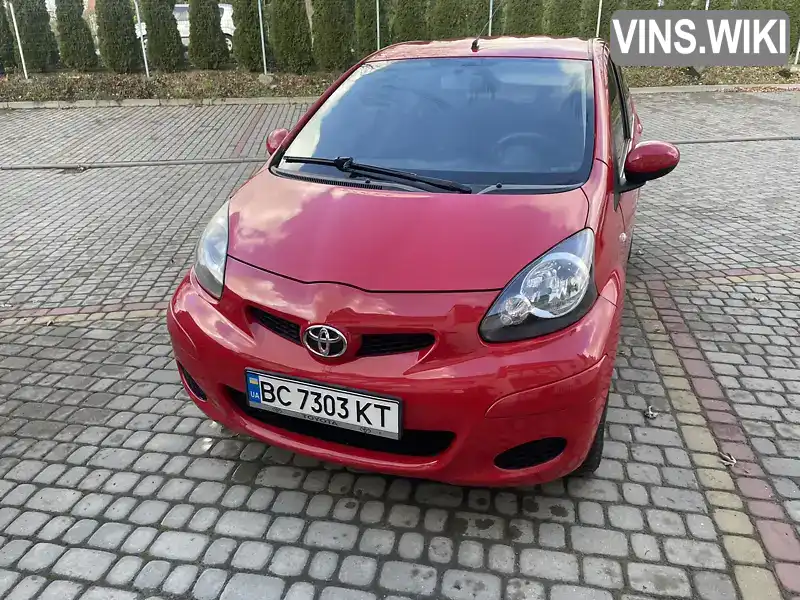 Хетчбек Toyota Aygo 2011 1 л. Автомат обл. Львівська, Львів - Фото 1/17