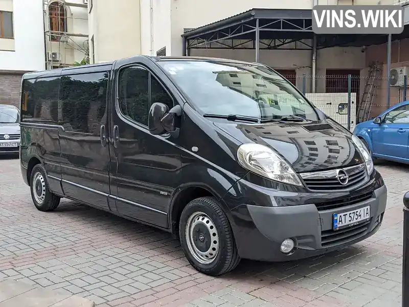 Мінівен Opel Vivaro 2014 2 л. Ручна / Механіка обл. Івано-Франківська, Івано-Франківськ - Фото 1/16