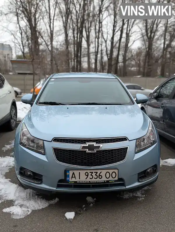 Хетчбек Chevrolet Cruze 2012 2 л. Ручна / Механіка обл. Київська, Вишневе - Фото 1/21