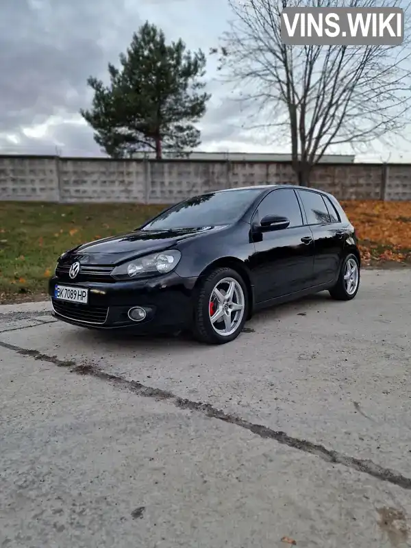 Хетчбек Volkswagen Golf 2010 1.6 л. Ручна / Механіка обл. Рівненська, Вараш (Кузнецовськ) - Фото 1/21