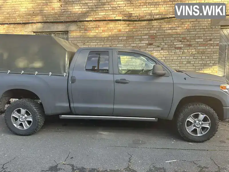 Пикап Toyota Tundra 2016 5.66 л. Автомат обл. Киевская, Киев - Фото 1/9