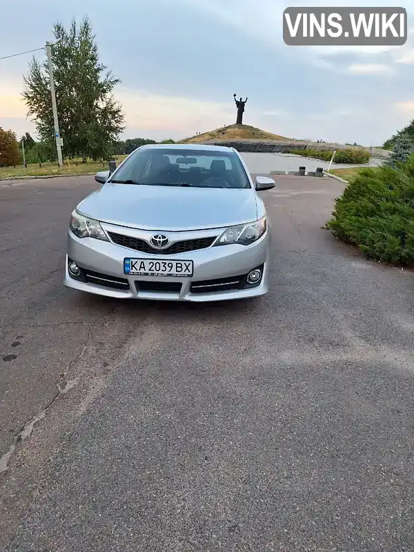 Седан Toyota Camry 2013 2.49 л. обл. Черкаська, Черкаси - Фото 1/12