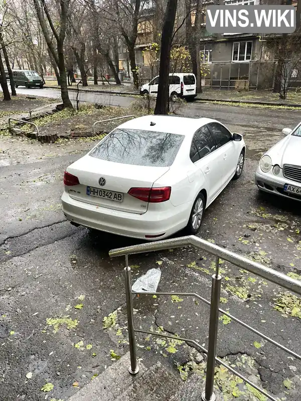 Седан Volkswagen Jetta 2014 2 л. Автомат обл. Одеська, Одеса - Фото 1/20