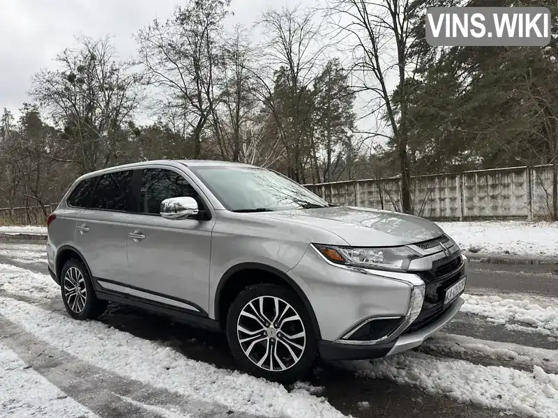 Позашляховик / Кросовер Mitsubishi Outlander 2018 2.36 л. Автомат обл. Київська, Київ - Фото 1/21