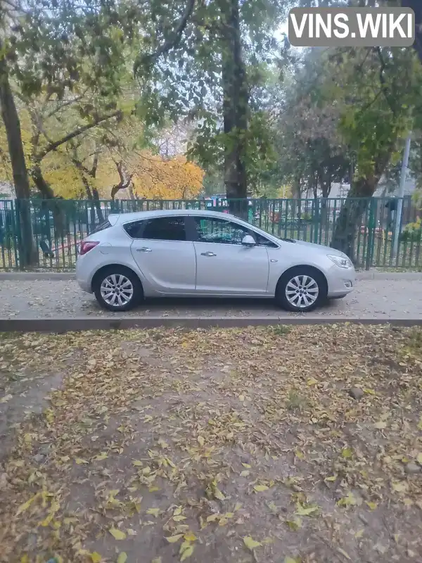 Хетчбек Opel Astra 2010 1.69 л. Ручна / Механіка обл. Львівська, Львів - Фото 1/21