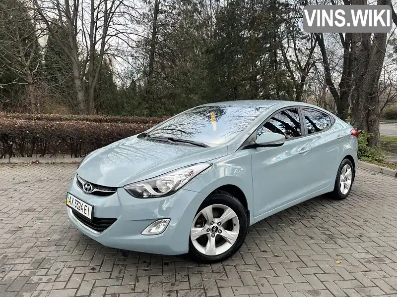 Седан Hyundai Elantra 2013 1.6 л. Ручна / Механіка обл. Львівська, Львів - Фото 1/13