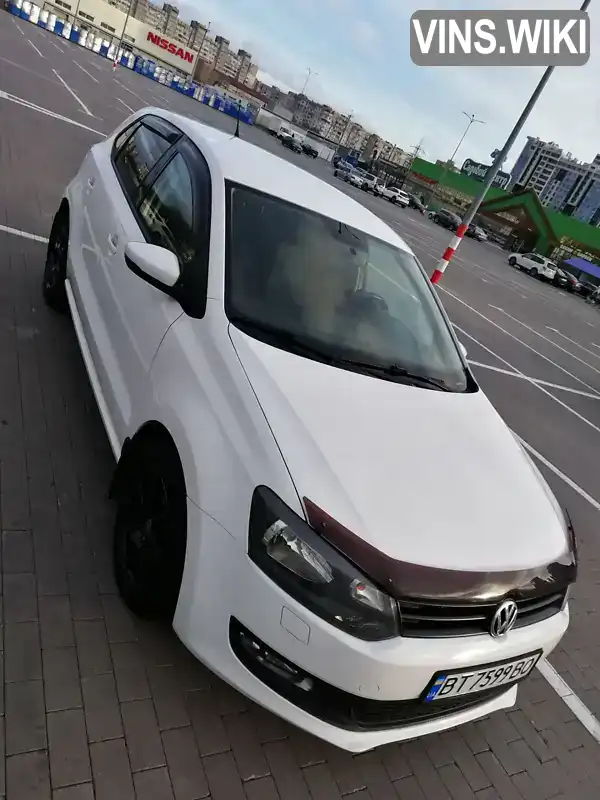 Хетчбек Volkswagen Polo 2012 1.39 л. Автомат обл. Одеська, Одеса - Фото 1/21