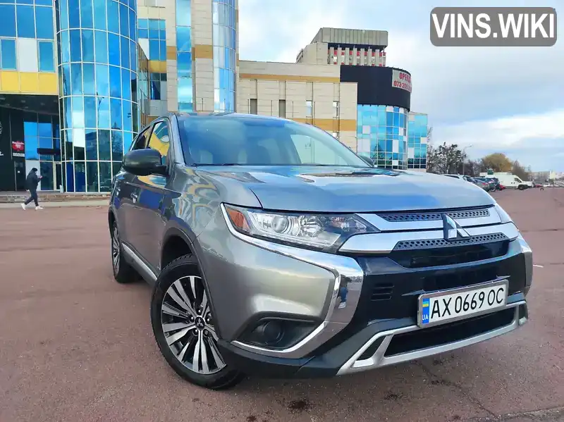 Позашляховик / Кросовер Mitsubishi Outlander 2018 2.4 л. Варіатор обл. Харківська, Харків - Фото 1/9