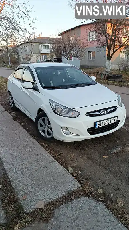 Седан Hyundai Accent 2011 1.4 л. Ручна / Механіка обл. Одеська, Татарбунари - Фото 1/10