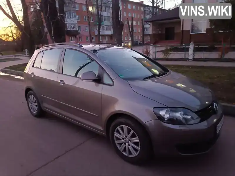 Хетчбек Volkswagen Golf Plus 2009 2 л. Ручна / Механіка обл. Сумська, Суми - Фото 1/21