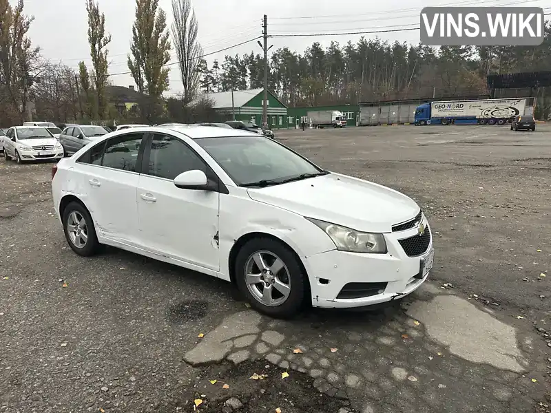 Седан Chevrolet Cruze 2014 1.36 л. Автомат обл. Київська, Київ - Фото 1/21