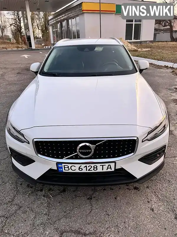 Універсал Volvo V60 Cross Country 2019 1.97 л. Автомат обл. Харківська, Харків - Фото 1/21