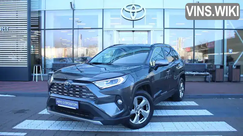 Внедорожник / Кроссовер Toyota RAV4 2020 2.5 л. Автомат обл. Киевская, Киев - Фото 1/13