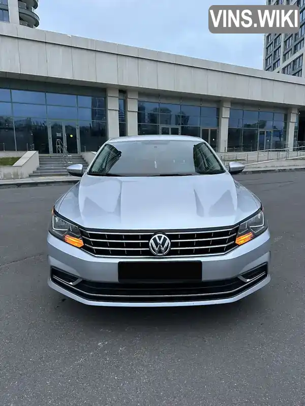 Седан Volkswagen Passat 2015 1.8 л. Автомат обл. Дніпропетровська, Дніпро (Дніпропетровськ) - Фото 1/18