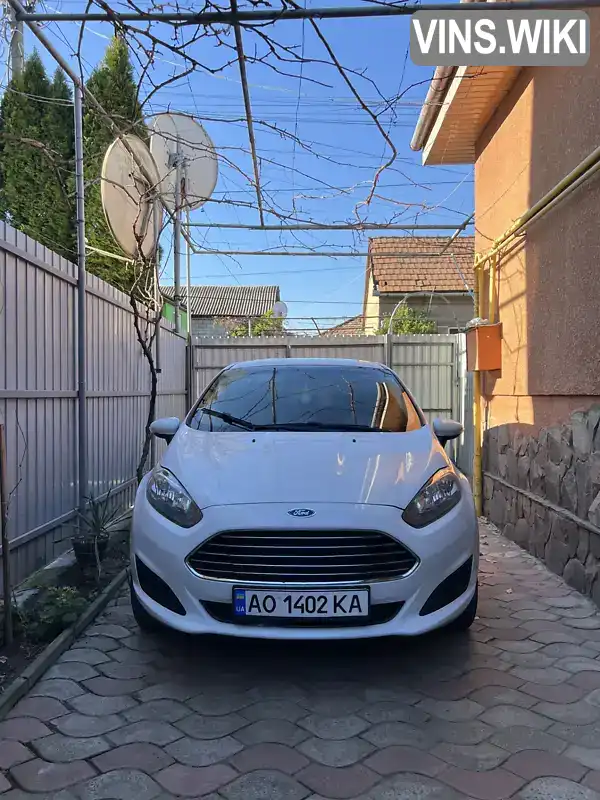 Хетчбек Ford Fiesta 2017 1.6 л. Автомат обл. Закарпатська, Ужгород - Фото 1/5