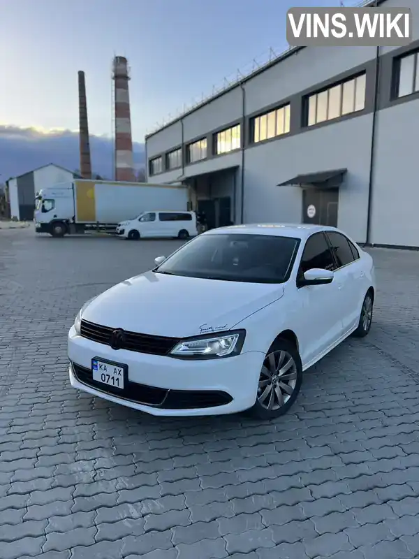 Седан Volkswagen Jetta 2013 2.5 л. Автомат обл. Львівська, Борислав - Фото 1/18