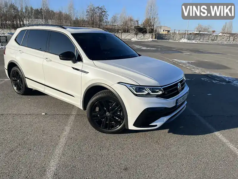 Позашляховик / Кросовер Volkswagen Tiguan 2022 2 л. Автомат обл. Київська, Київ - Фото 1/21