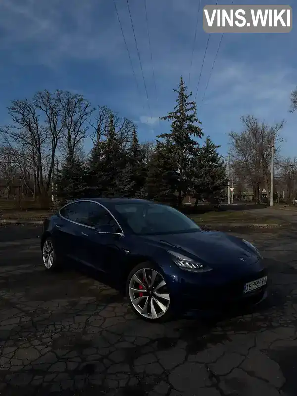 Седан Tesla Model 3 2018 null_content л. Автомат обл. Дніпропетровська, Кривий Ріг - Фото 1/17