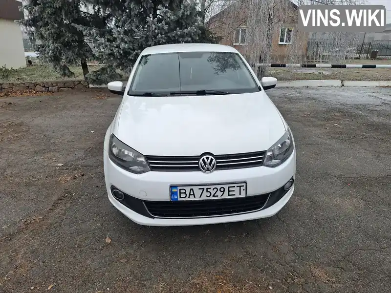 Седан Volkswagen Polo 2012 1.6 л. Автомат обл. Кіровоградська, Кропивницький (Кіровоград) - Фото 1/10