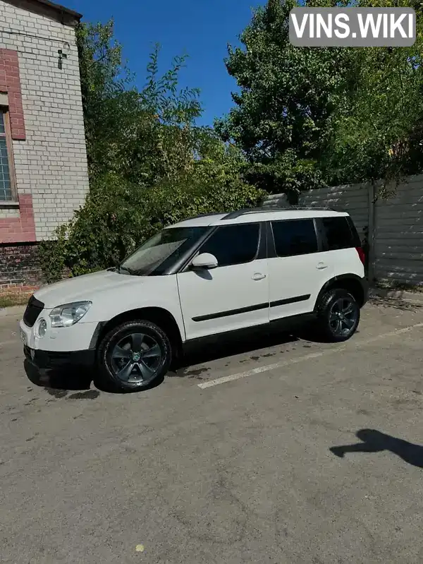 Позашляховик / Кросовер Skoda Yeti 2012 1.97 л. Ручна / Механіка обл. Чернігівська, Чернігів - Фото 1/12