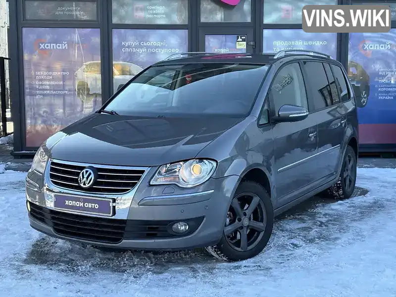 Мінівен Volkswagen Touran 2010 1.39 л. Автомат обл. Вінницька, Вінниця - Фото 1/21