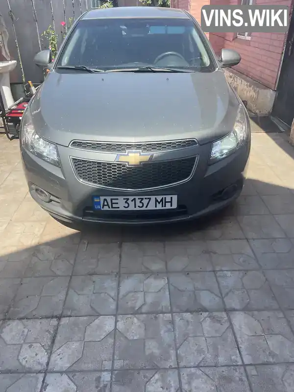 Седан Chevrolet Cruze 2010 1.99 л. Ручна / Механіка обл. Дніпропетровська, Кривий Ріг - Фото 1/7