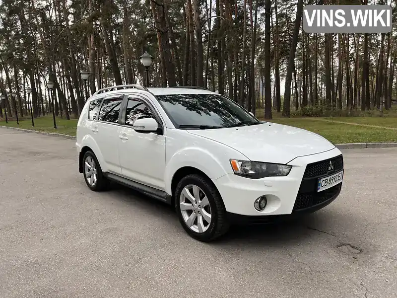 Позашляховик / Кросовер Mitsubishi Outlander XL 2011 2.36 л. Варіатор обл. Чернігівська, Чернігів - Фото 1/20