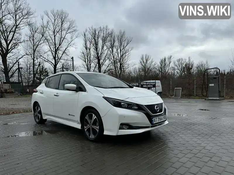 Хэтчбек Nissan Leaf 2019 null_content л. Автомат обл. Ивано-Франковская, Ивано-Франковск - Фото 1/17