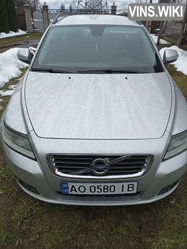 Універсал Volvo V50 2010 2 л. Ручна / Механіка обл. Закарпатська, Рахів - Фото 1/13