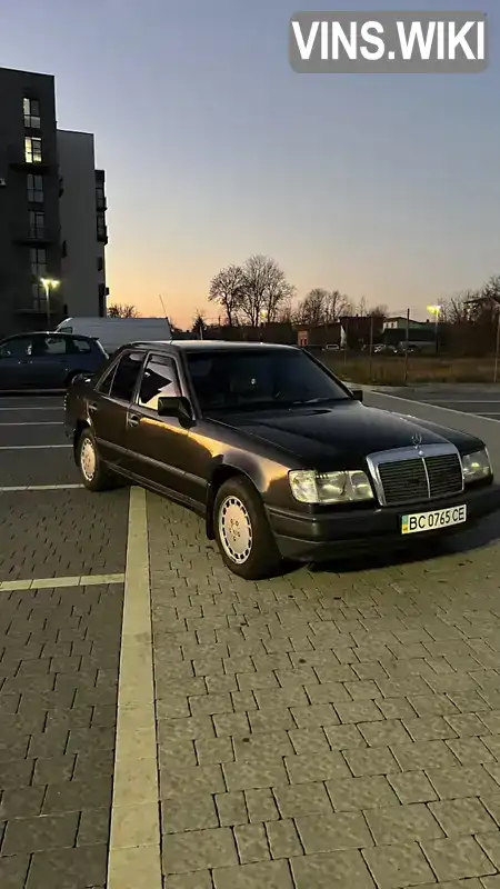 Седан Mercedes-Benz E-Class 1990 2.3 л. Ручная / Механика обл. Львовская, Пустомыты - Фото 1/21