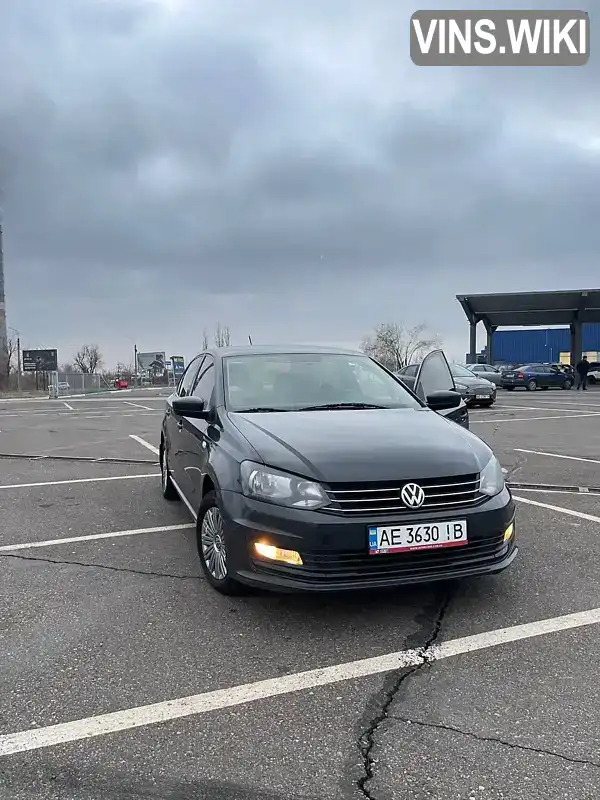 Седан Volkswagen Polo 2016 1.6 л. Ручна / Механіка обл. Дніпропетровська, Кривий Ріг - Фото 1/21