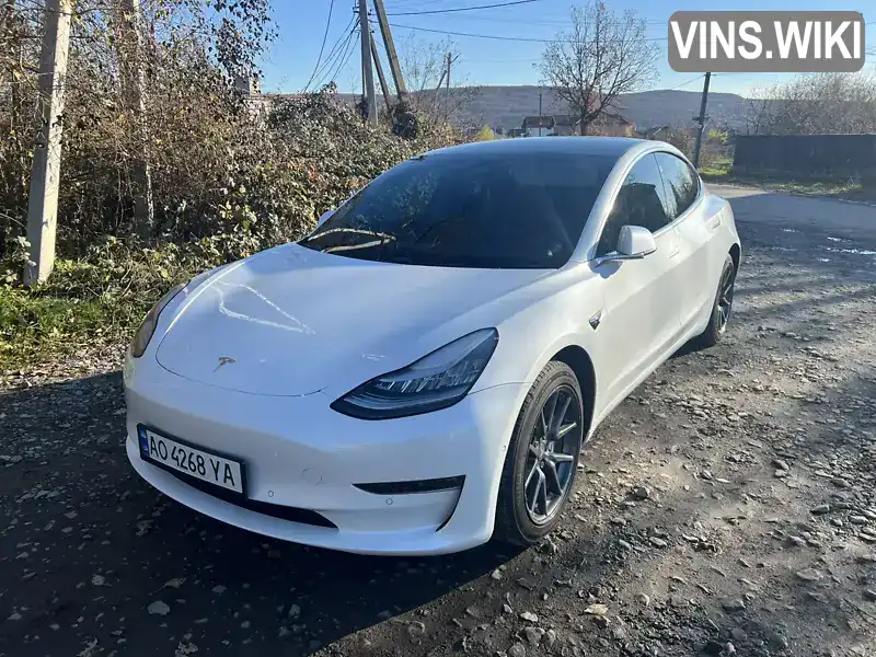 Седан Tesla Model 3 2019 null_content л. обл. Закарпатская, Ужгород - Фото 1/21