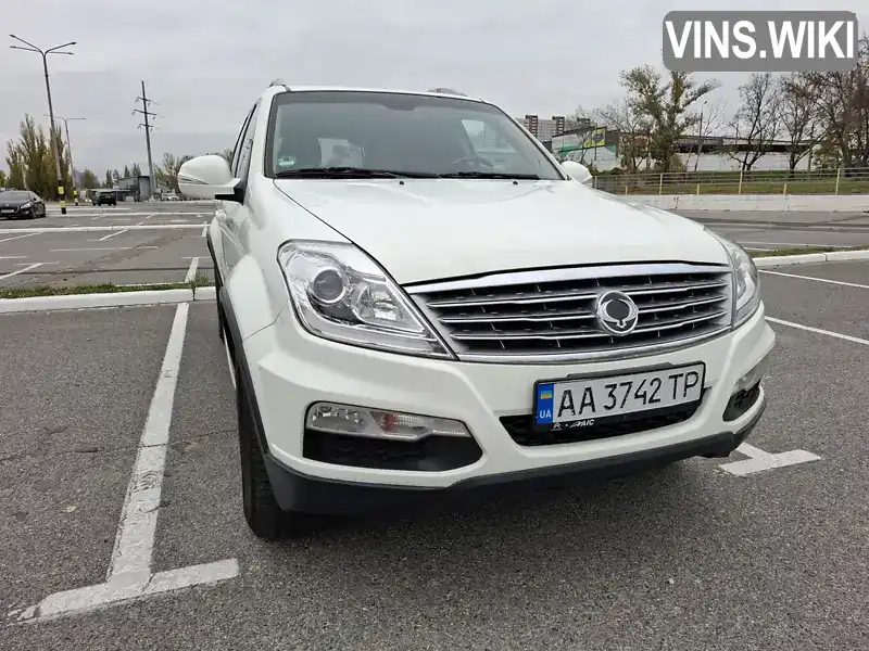 Позашляховик / Кросовер SsangYong Rexton 2013 2.7 л. Автомат обл. Київська, Київ - Фото 1/21