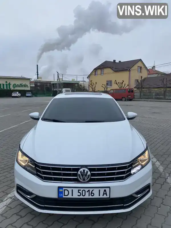 Седан Volkswagen Passat 2018 2 л. Автомат обл. Львівська, Городок - Фото 1/17