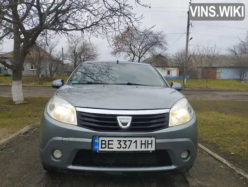 Хэтчбек Dacia Sandero 2009 1.5 л. Ручная / Механика обл. Тернопольская, Тернополь - Фото 1/12