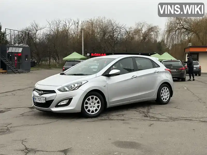 Хетчбек Hyundai i30 2012 1.4 л. Ручна / Механіка обл. Рівненська, Рівне - Фото 1/21